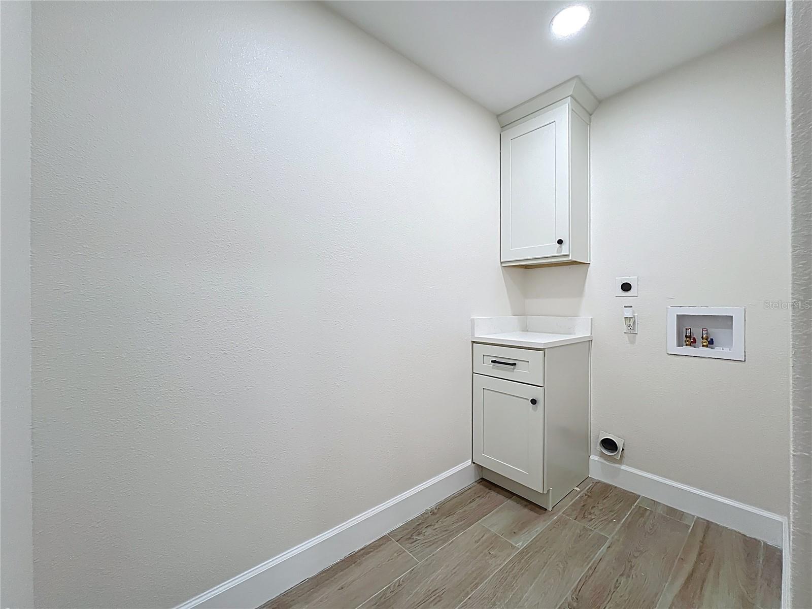 LENORE ADD - Residential