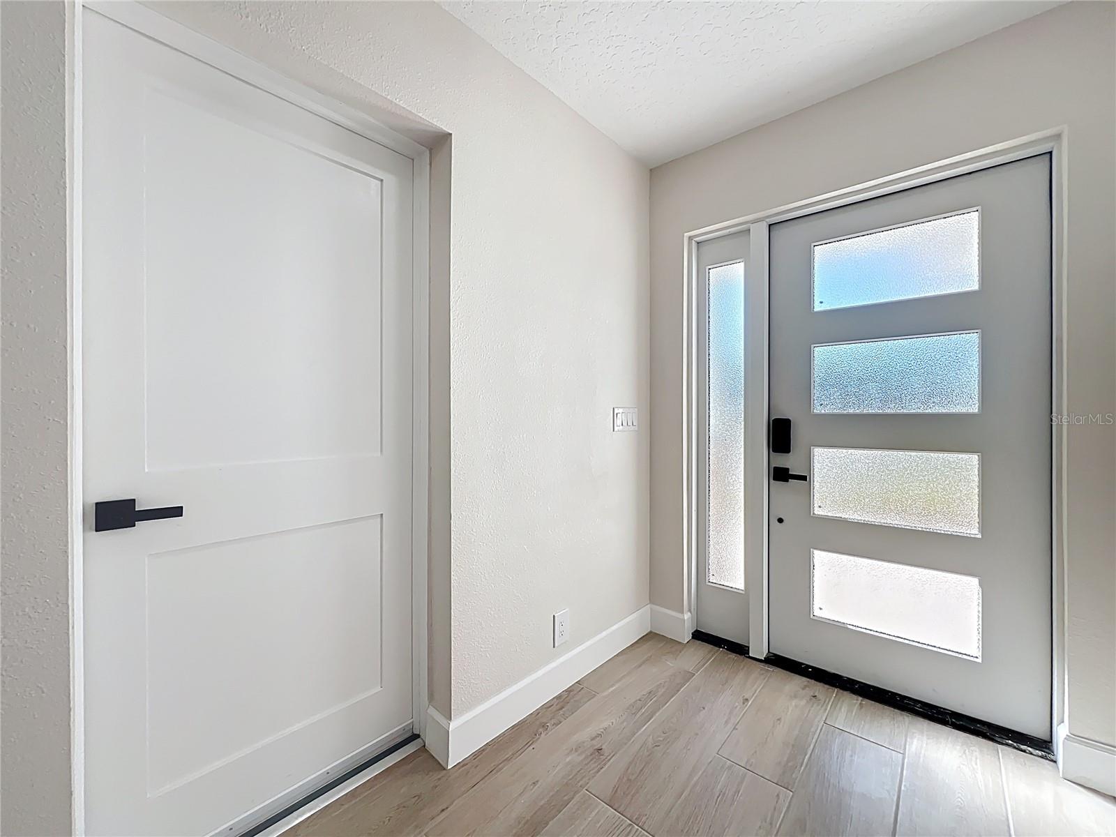 LENORE ADD - Residential