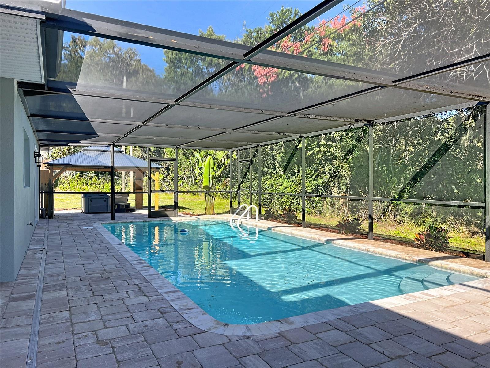 LENORE ADD - Residential