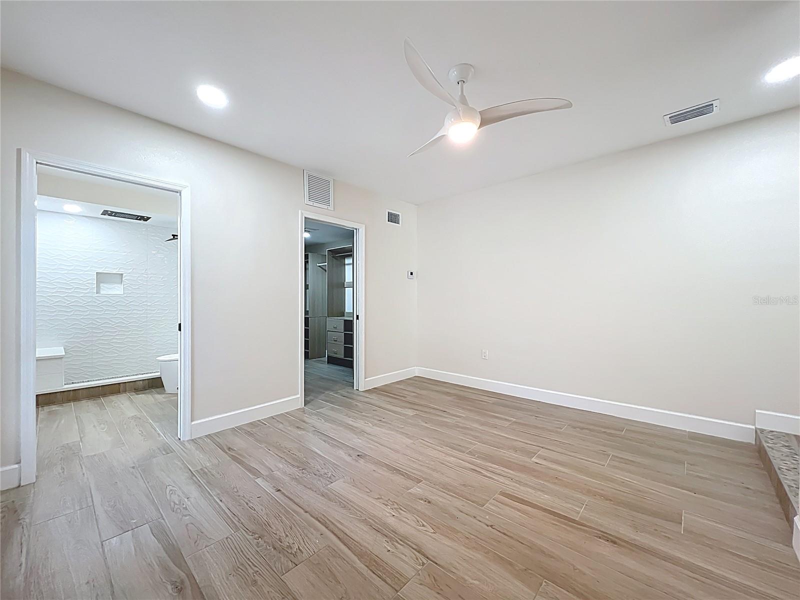 LENORE ADD - Residential