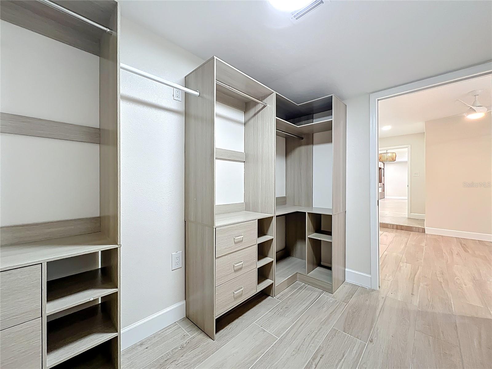 LENORE ADD - Residential