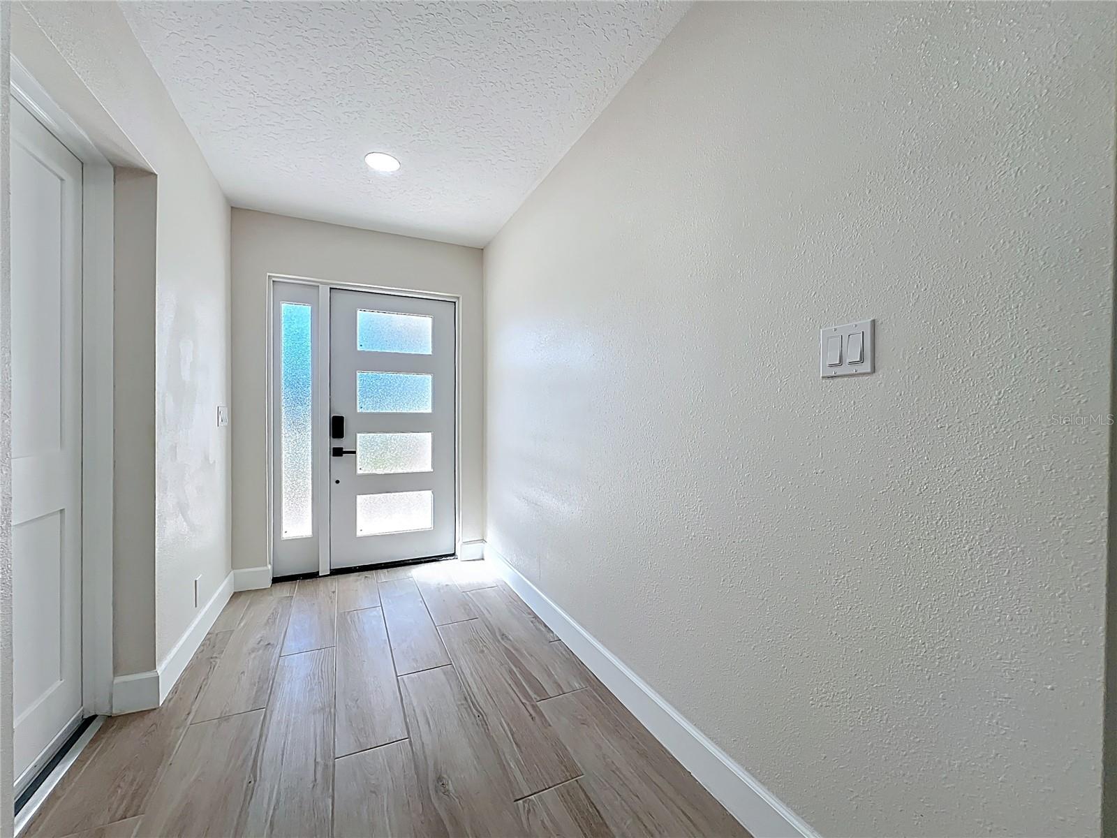 LENORE ADD - Residential