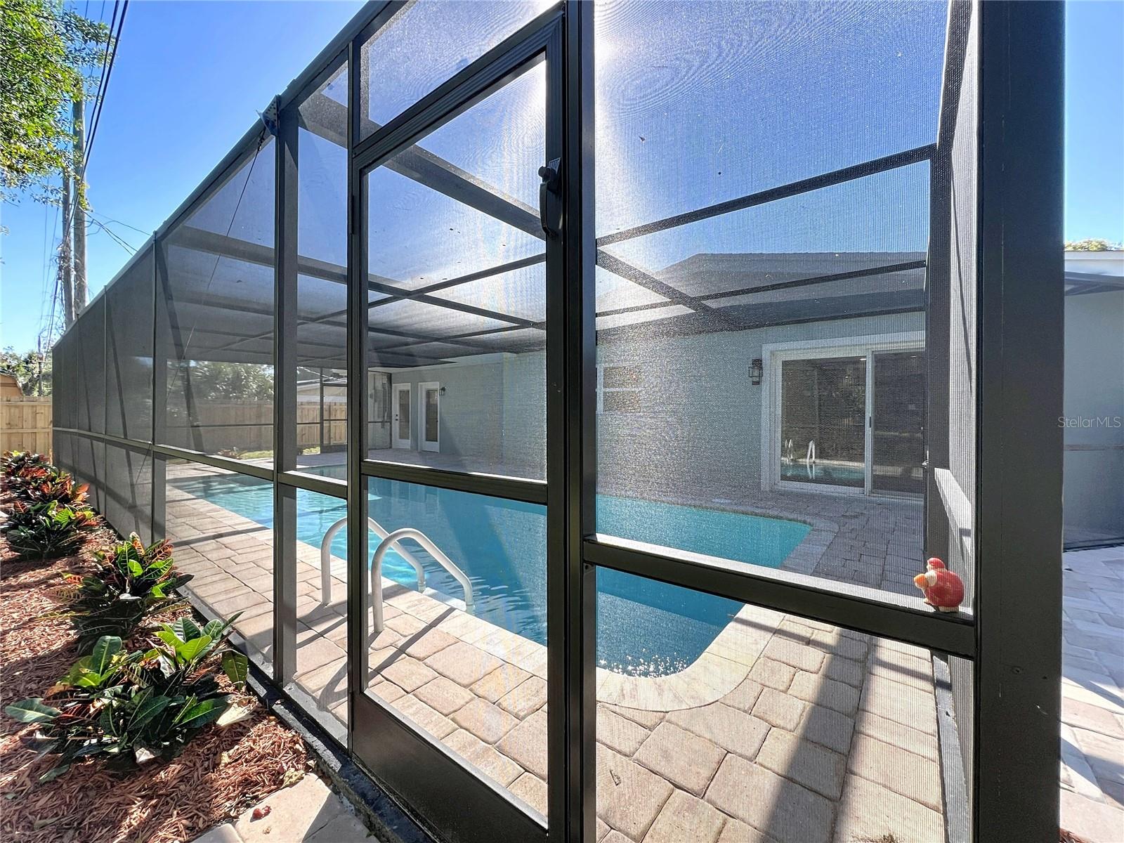 LENORE ADD - Residential