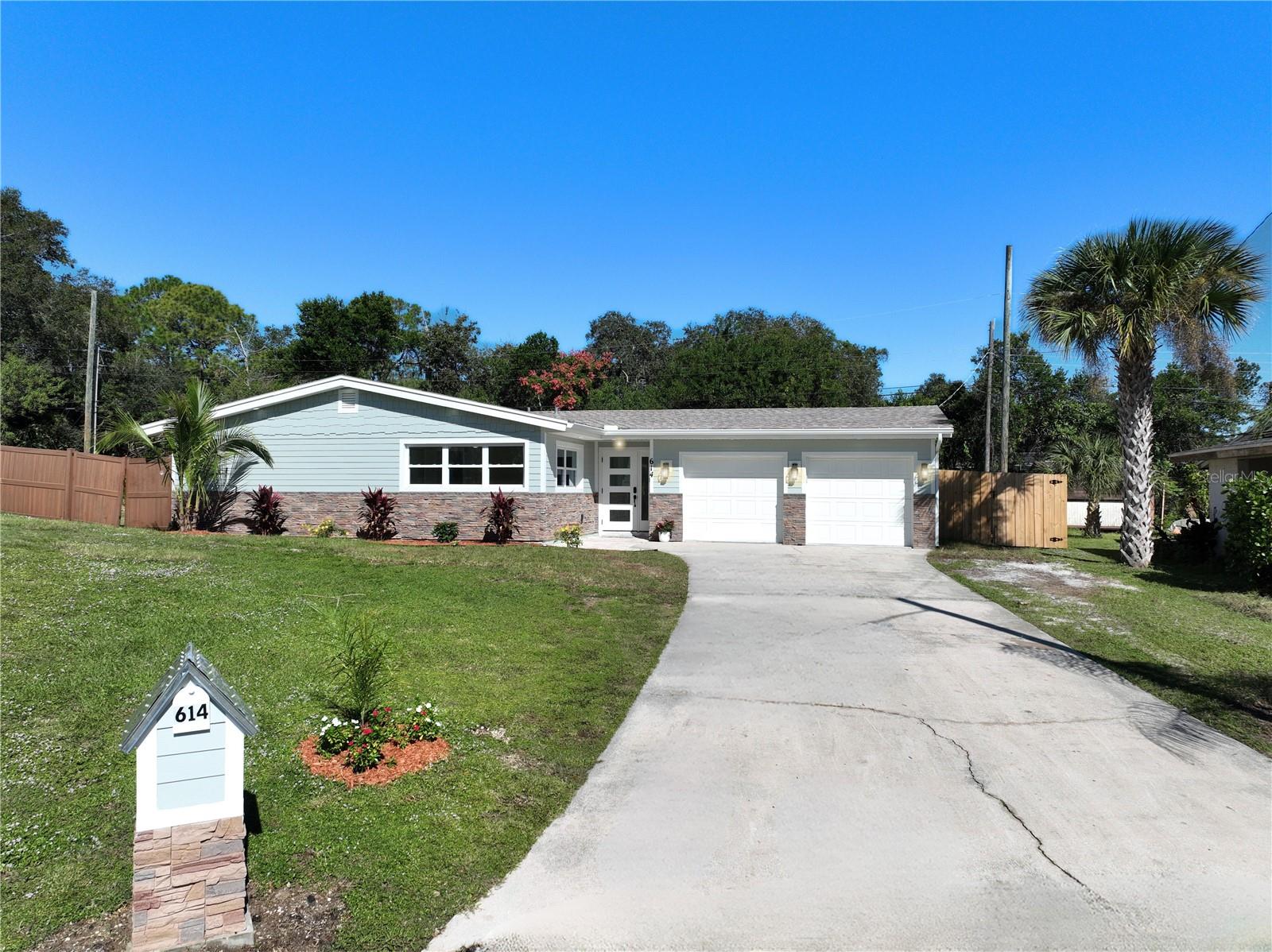 LENORE ADD - Residential