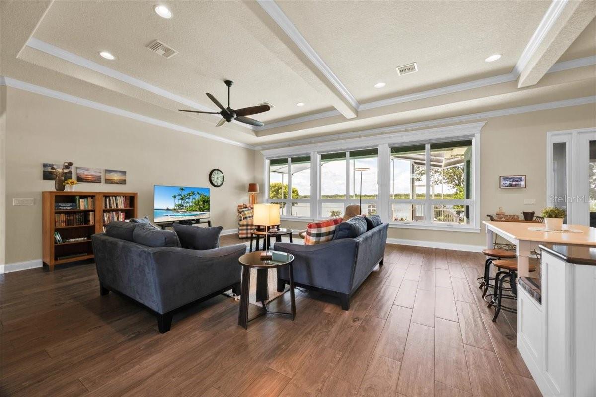 5005 SHORE SIDE DRIVE