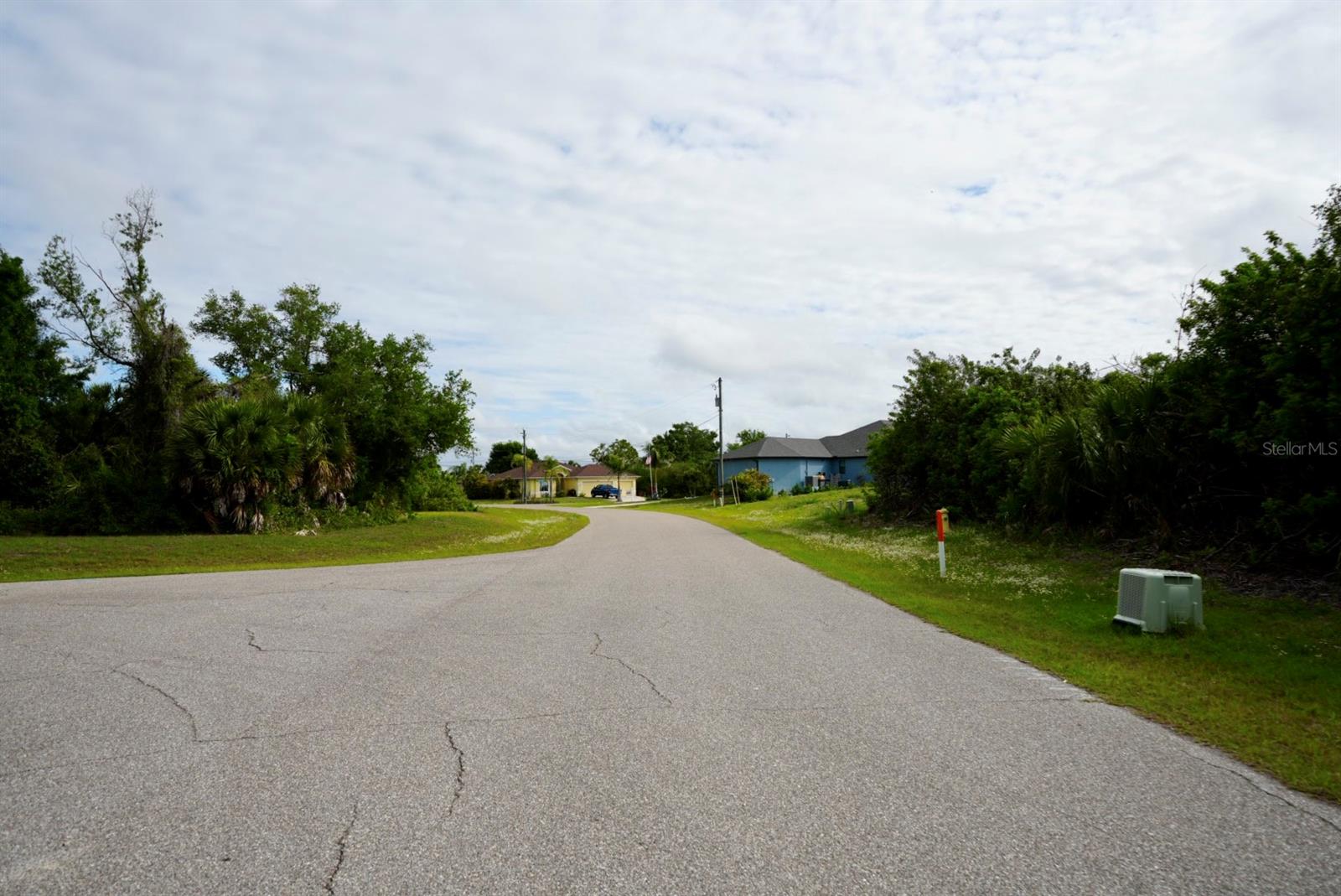 ROTONDA LAKES - Land