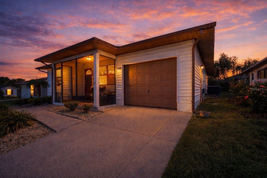 Photo of 2324 Sea Island Circle S, Lakeland, FL 33810 (MLS # L4955169)