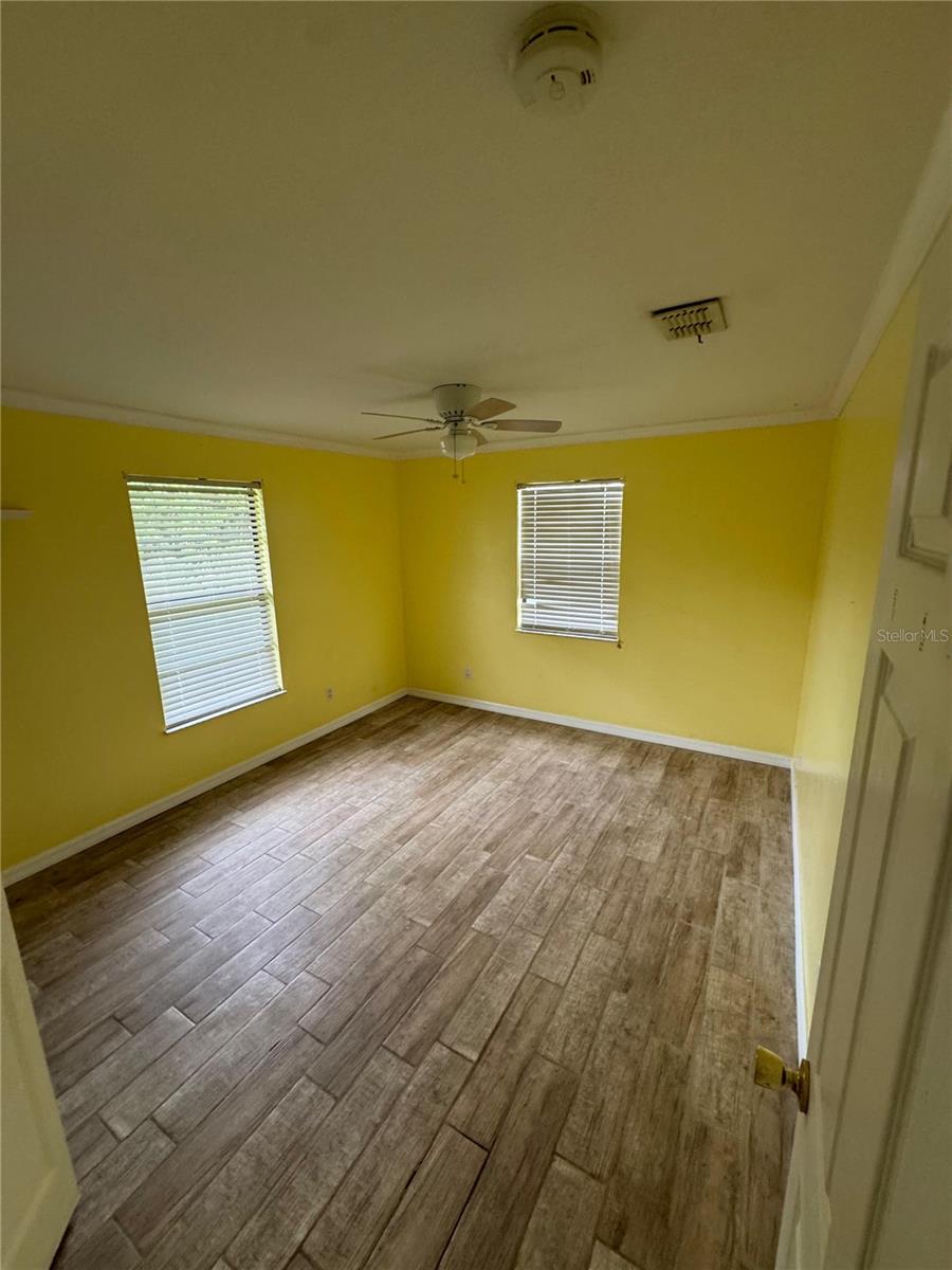 DIXIE HEIGHTS UNIT 2 - Residential Lease