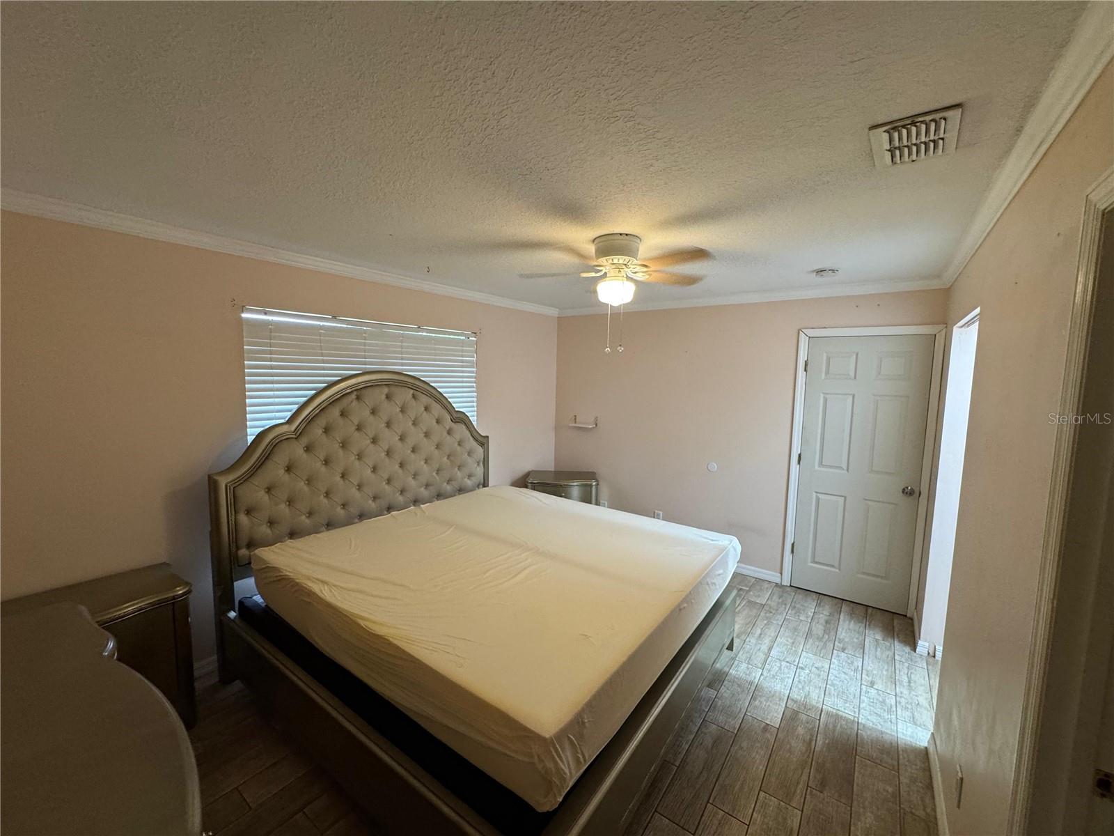 DIXIE HEIGHTS UNIT 2 - Residential Lease