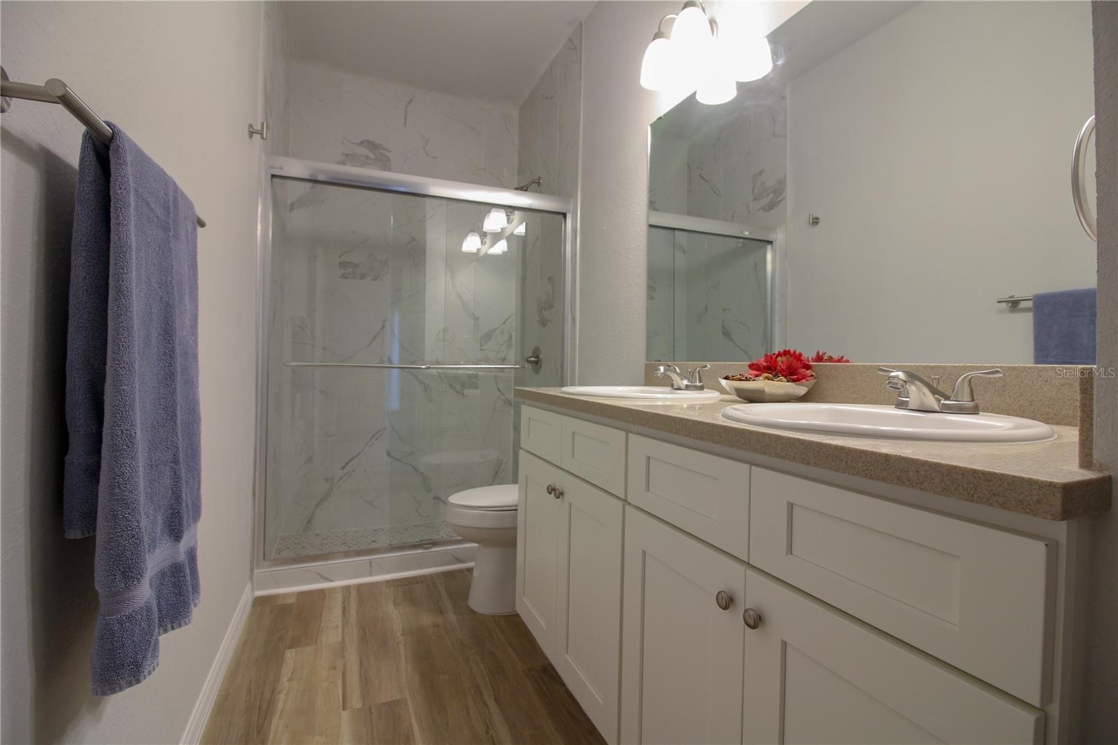 LAS VILLAS AT KENILWORTH - Residential