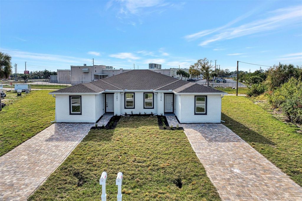 Photo of 11079 Kimberly Avenue, Englewood, FL 34224 (MLS # C7518960)