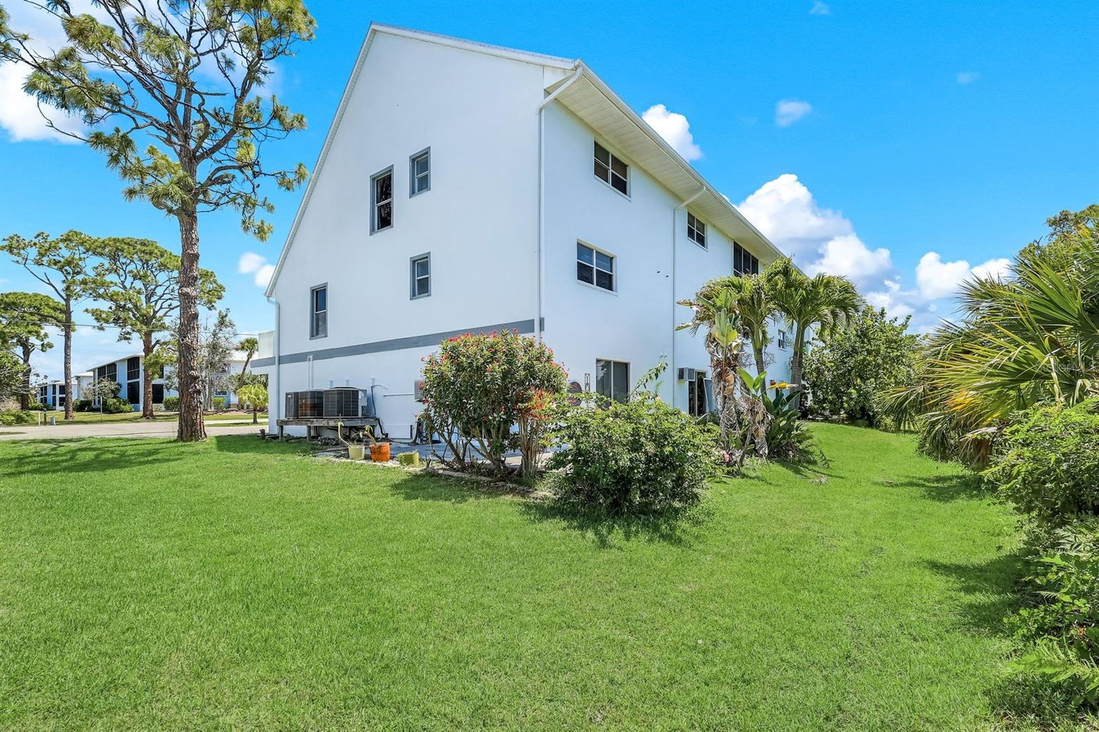 FIDDLERS GREEN 02 PH 03 BLDG 03 - Residential