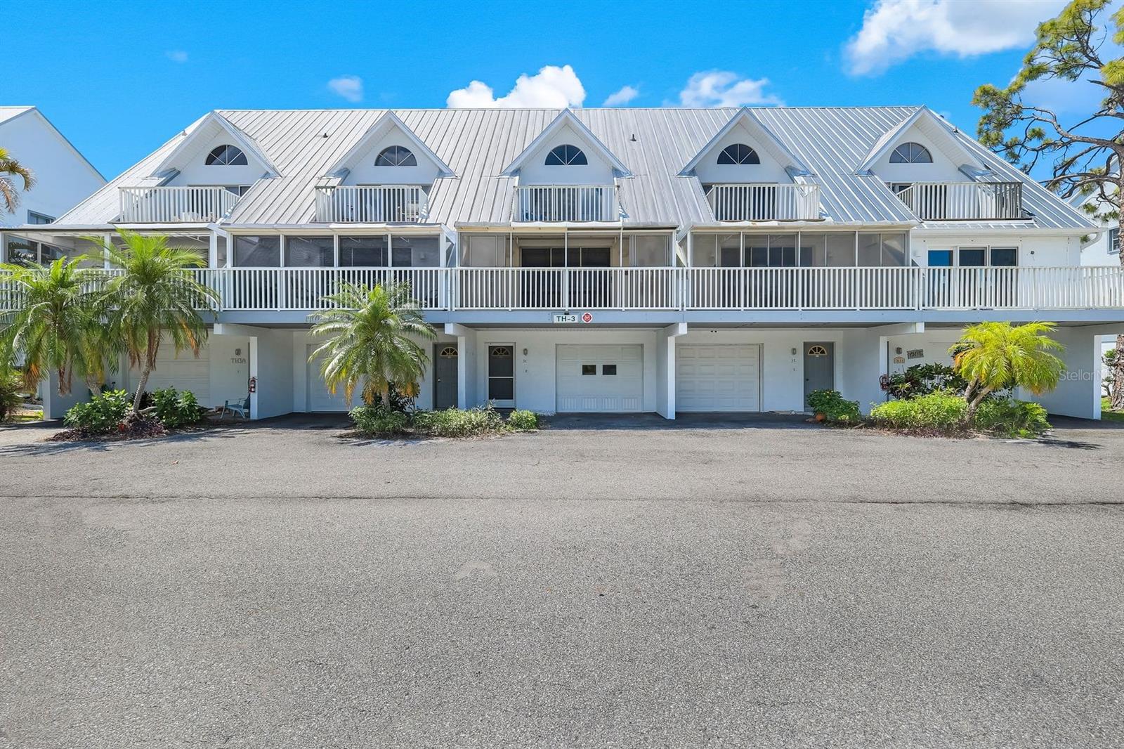 FIDDLERS GREEN 02 PH 03 BLDG 03 - Residential