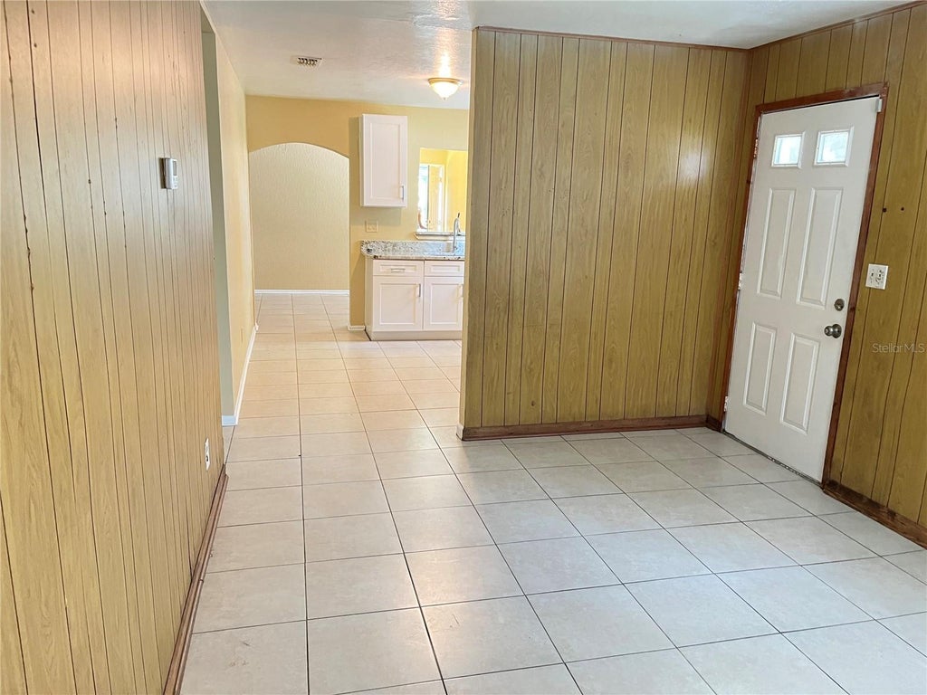 Photo of 300 Campus View Drive, Orlando, FL 32810 (MLS # O6443521)