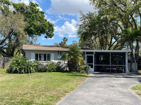 Photo of 10627 105th Street, Largo, FL 33773 (MLS # TB8485910)