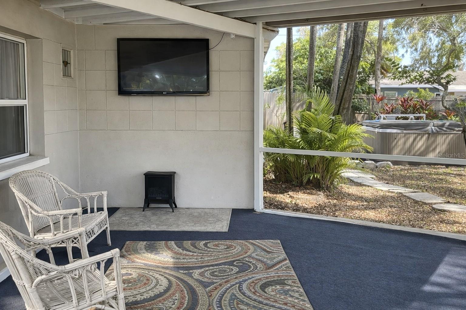 SEMINOLE GARDENS - Residential