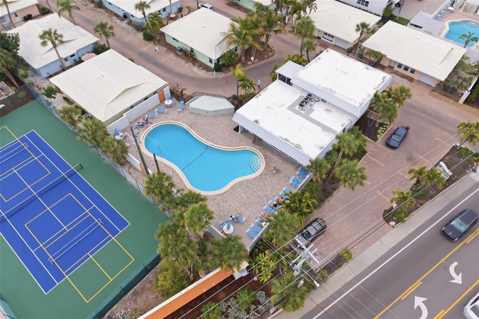 CRESCENT ARMS - Residential