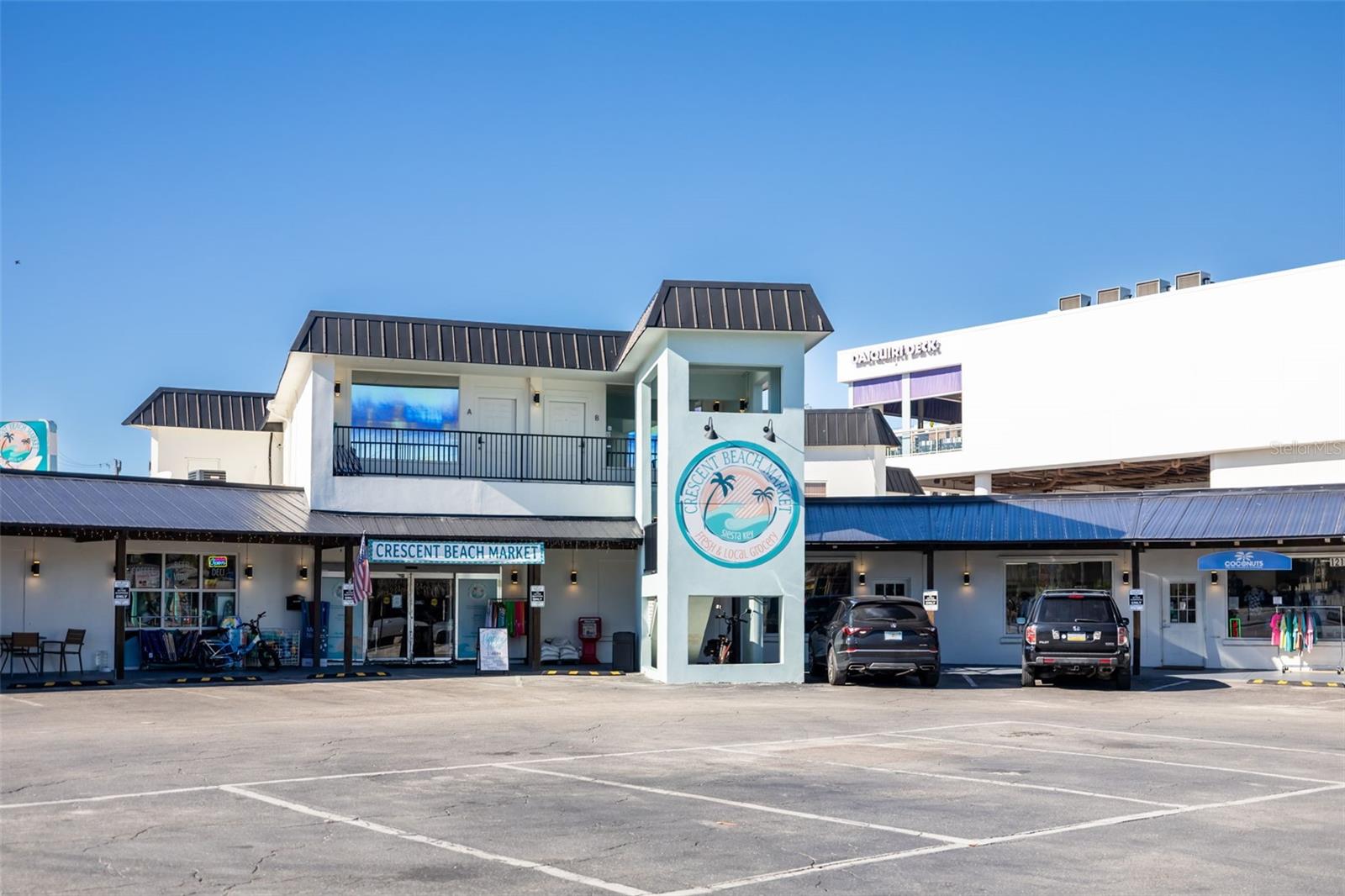 CRESCENT ARMS - Residential