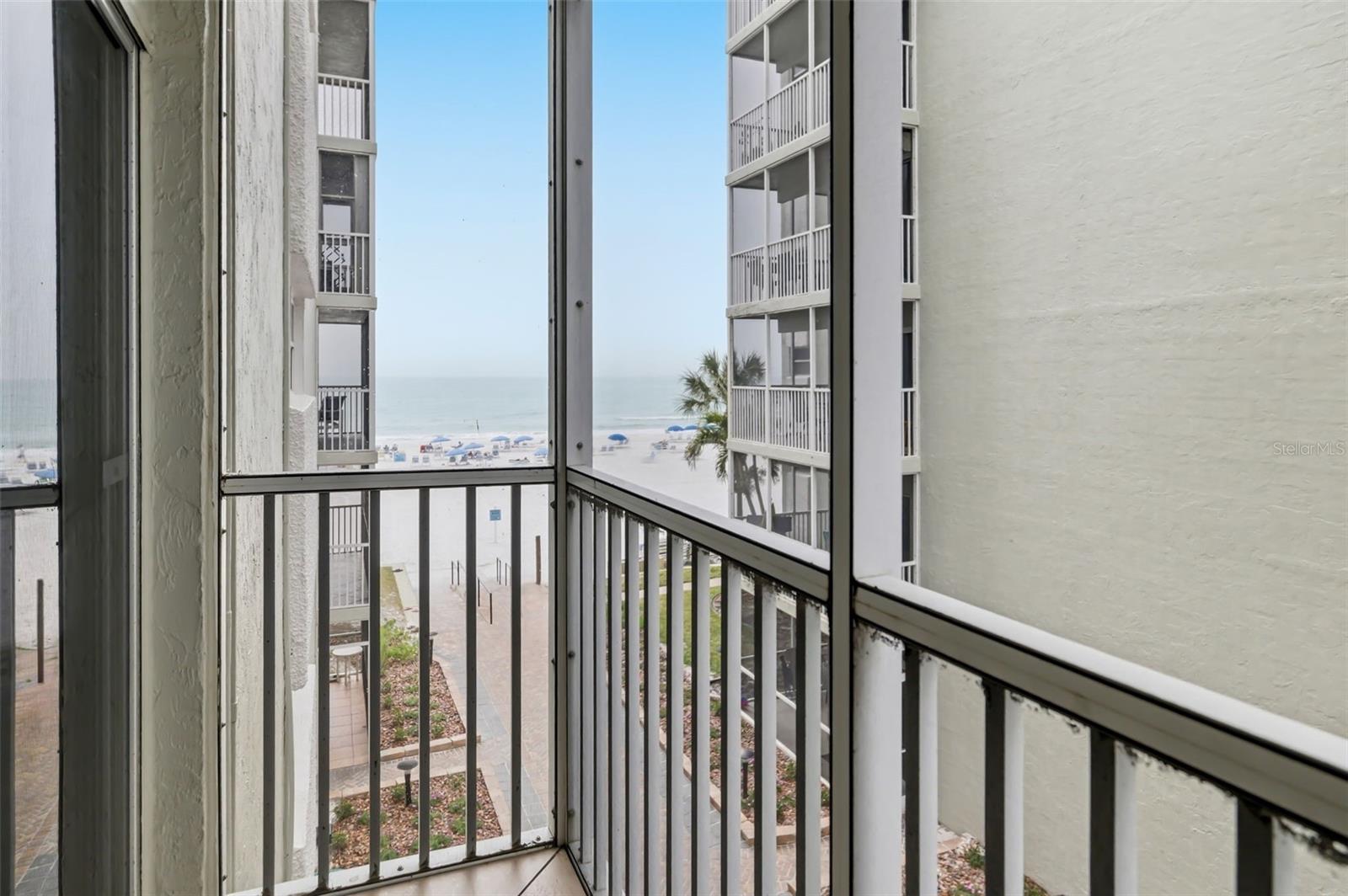 CRESCENT ARMS - Residential