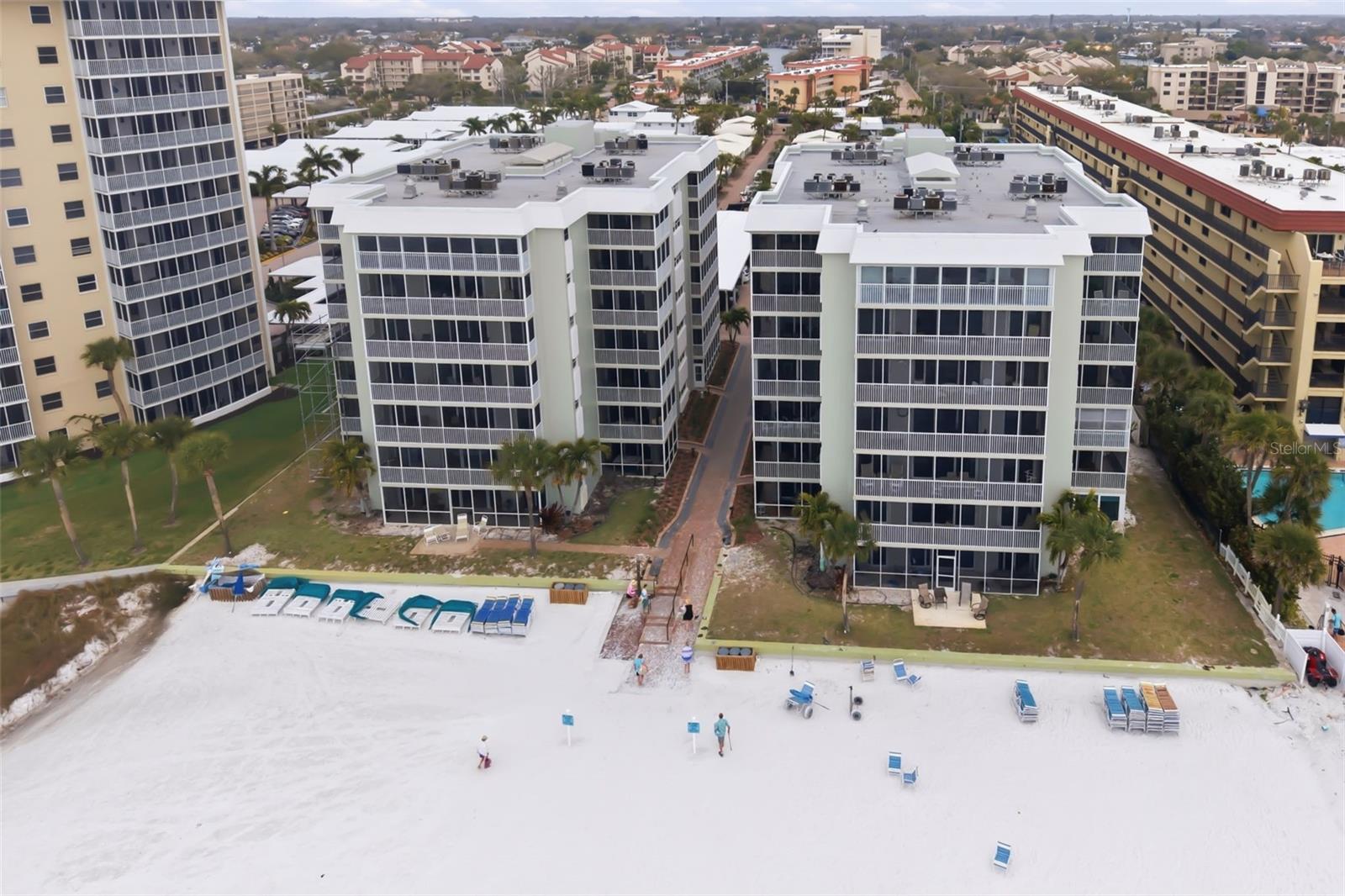 CRESCENT ARMS - Residential