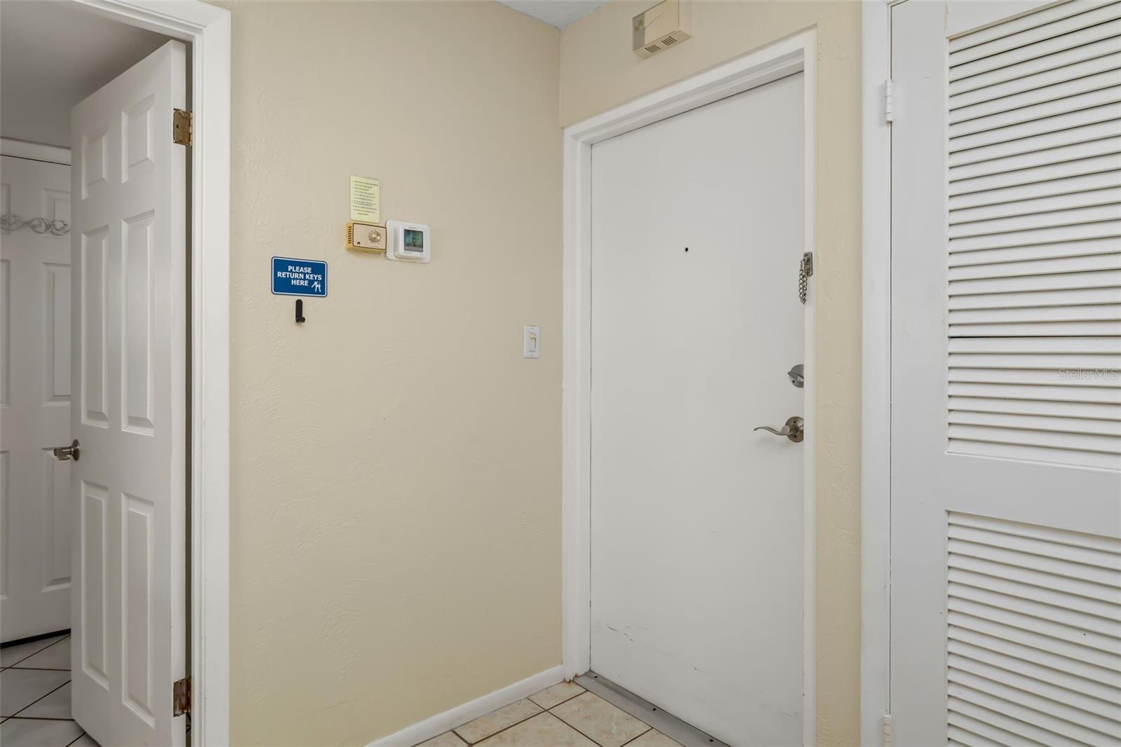 CRESCENT ARMS - Residential