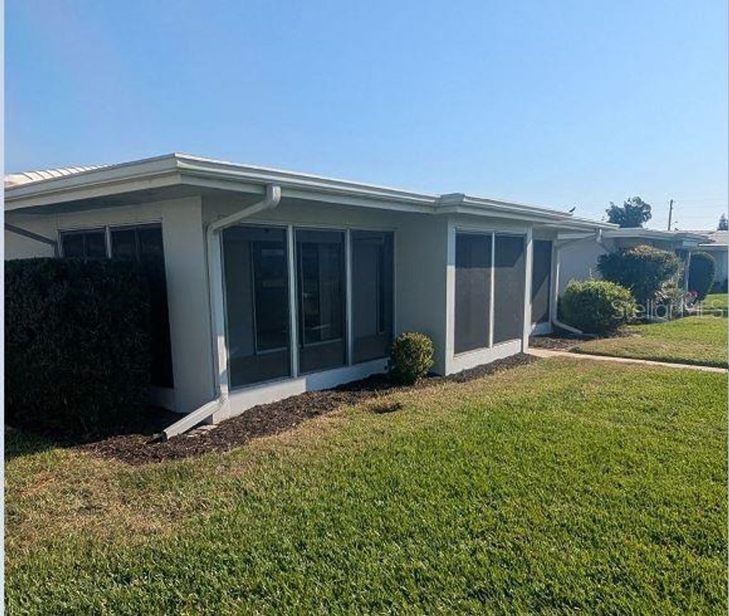 Photo of 3280 Southfield Lane #804, Sarasota, FL 34239 (MLS # TB8309229)