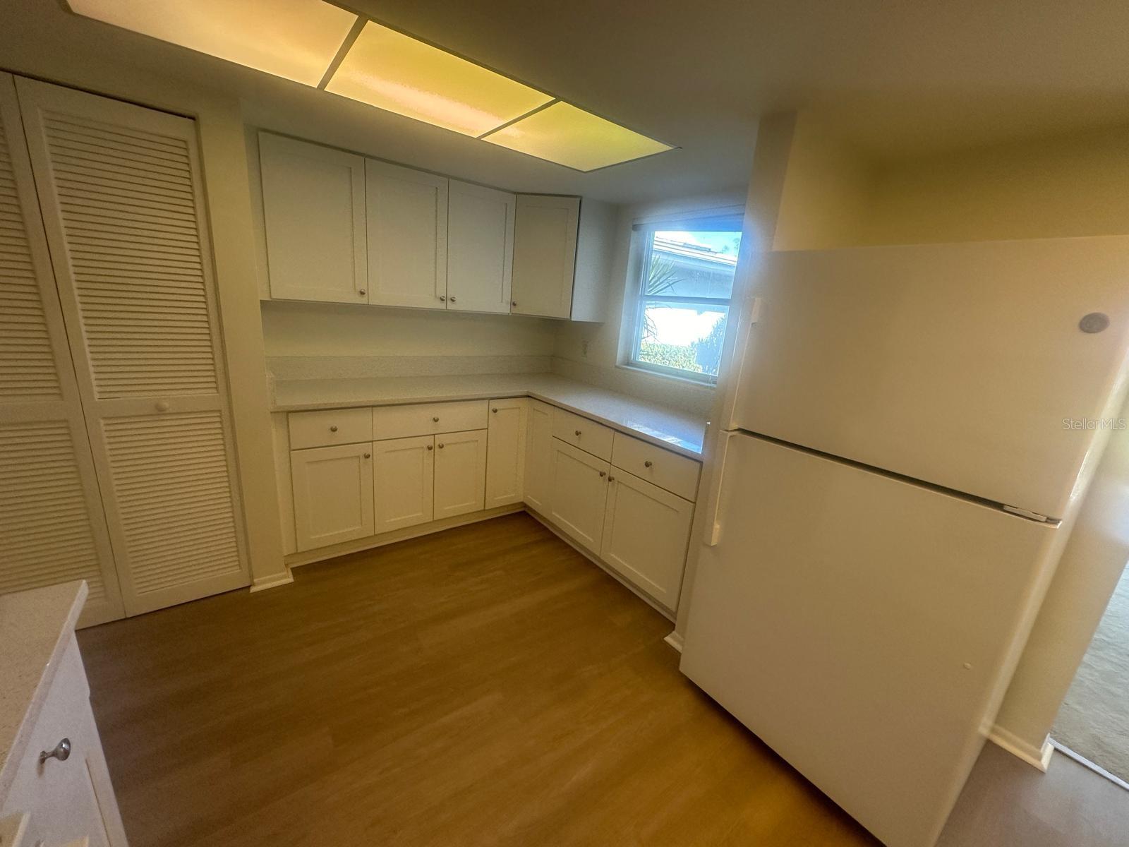 SOUTH GATE VILLAGE GREEN 08 - Residential