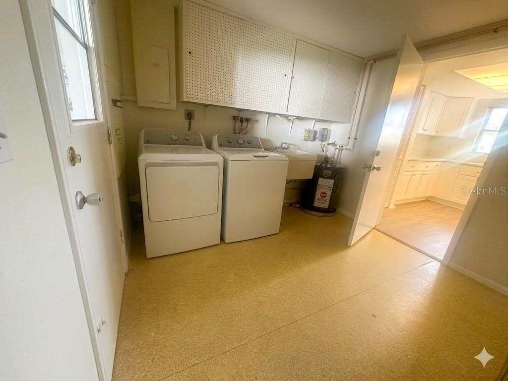 SOUTH GATE VILLAGE GREEN 08 - Residential