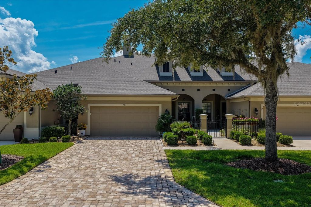 Photo of 735 Cobblestone Drive, Ormond Beach, FL 32174 (MLS # V4949906)