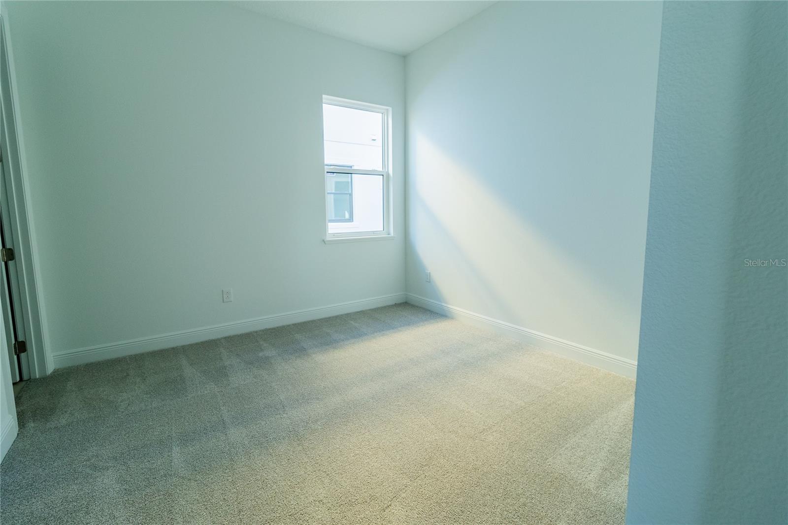 LAUREL POINTE PH 1 - Residential