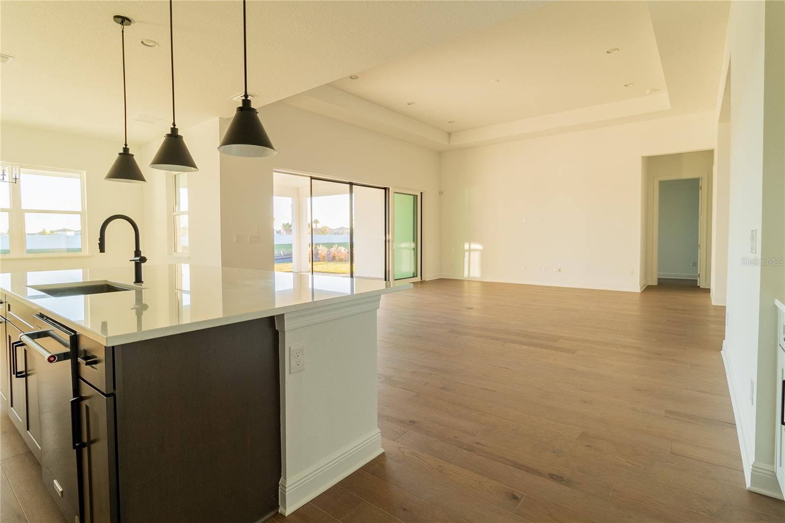 LAUREL POINTE PH 1 - Residential