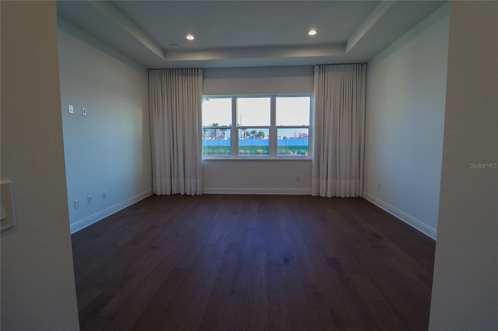 LAUREL POINTE PH 1 - Residential