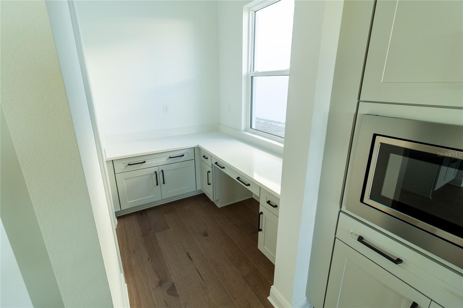 LAUREL POINTE PH 1 - Residential