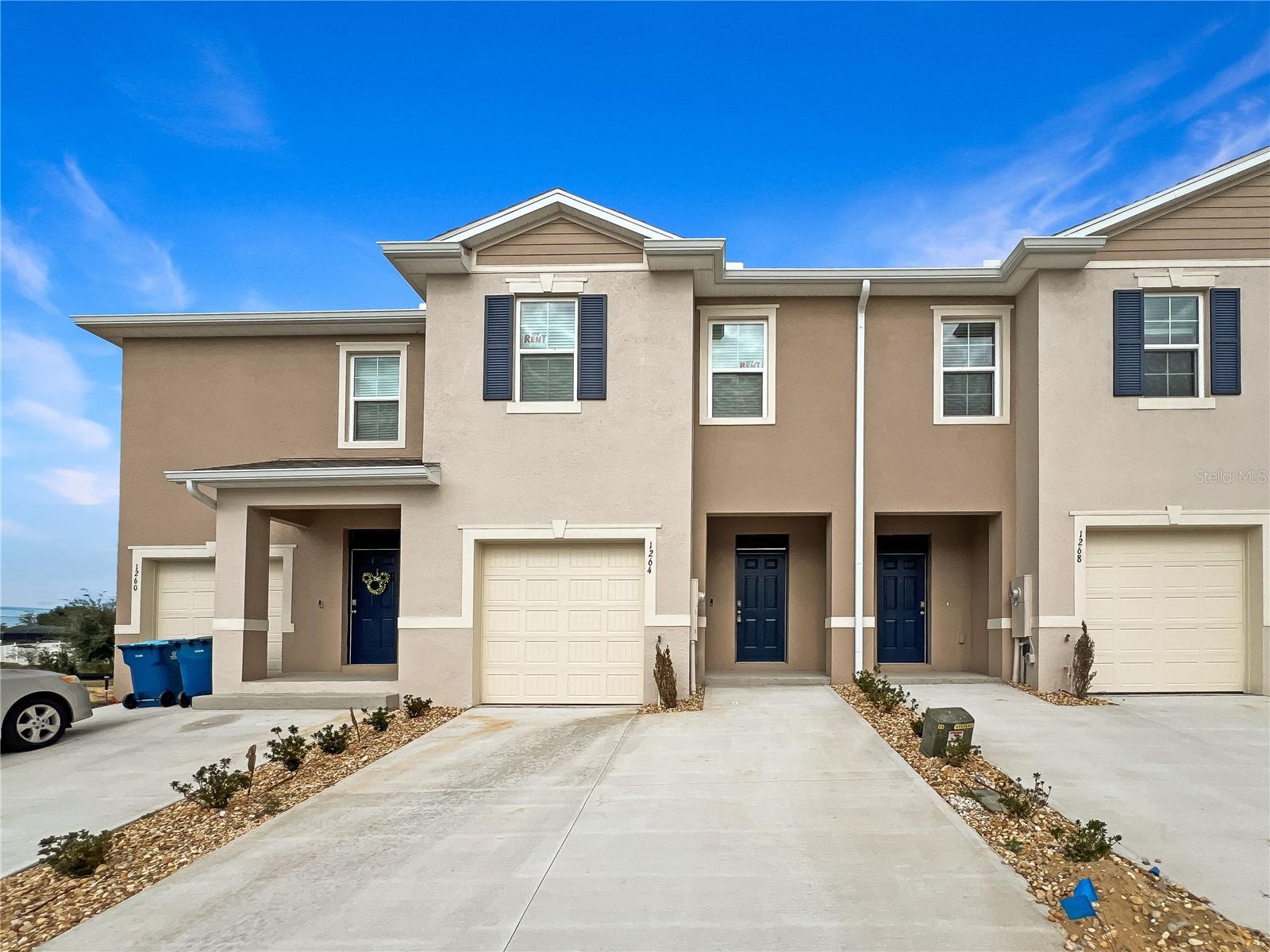 Welcome to this beautiful rental home located in the heart of Davenport. Built in 2023, this property features 3 bedrooms and 2.5 bathrooms with a spacious open floor plan of approximately 1,160 sq. ft. The modern kitchen is equipped with stainless steel appliances, granite countertops, and ample cabinet space. The master suite offers a walk-in closet and a private en-suite bathroom with double sinks and a walk-in shower. Enjoy the Florida lifestyle with comfortable living spaces perfect for entertaining.
The community offers excellent amenities including a clubhouse, pool, fitness center, and playground. Conveniently located near shopping, dining, schools, and major highways with easy access to Orlando attractions and airports. Don’t miss the opportunity to make this property your next home!