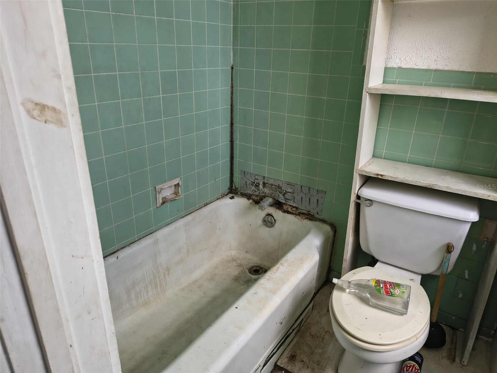 LEONARDS SUB - Residential