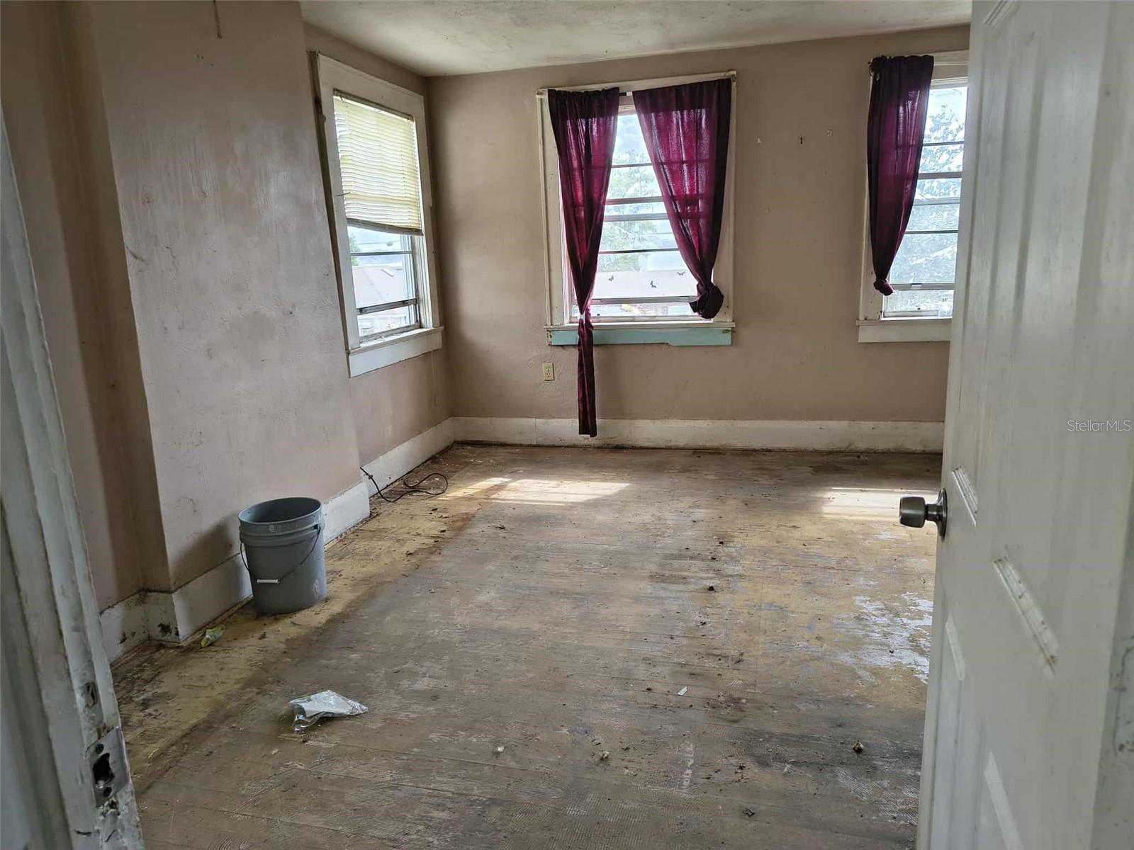 LEONARDS SUB - Residential