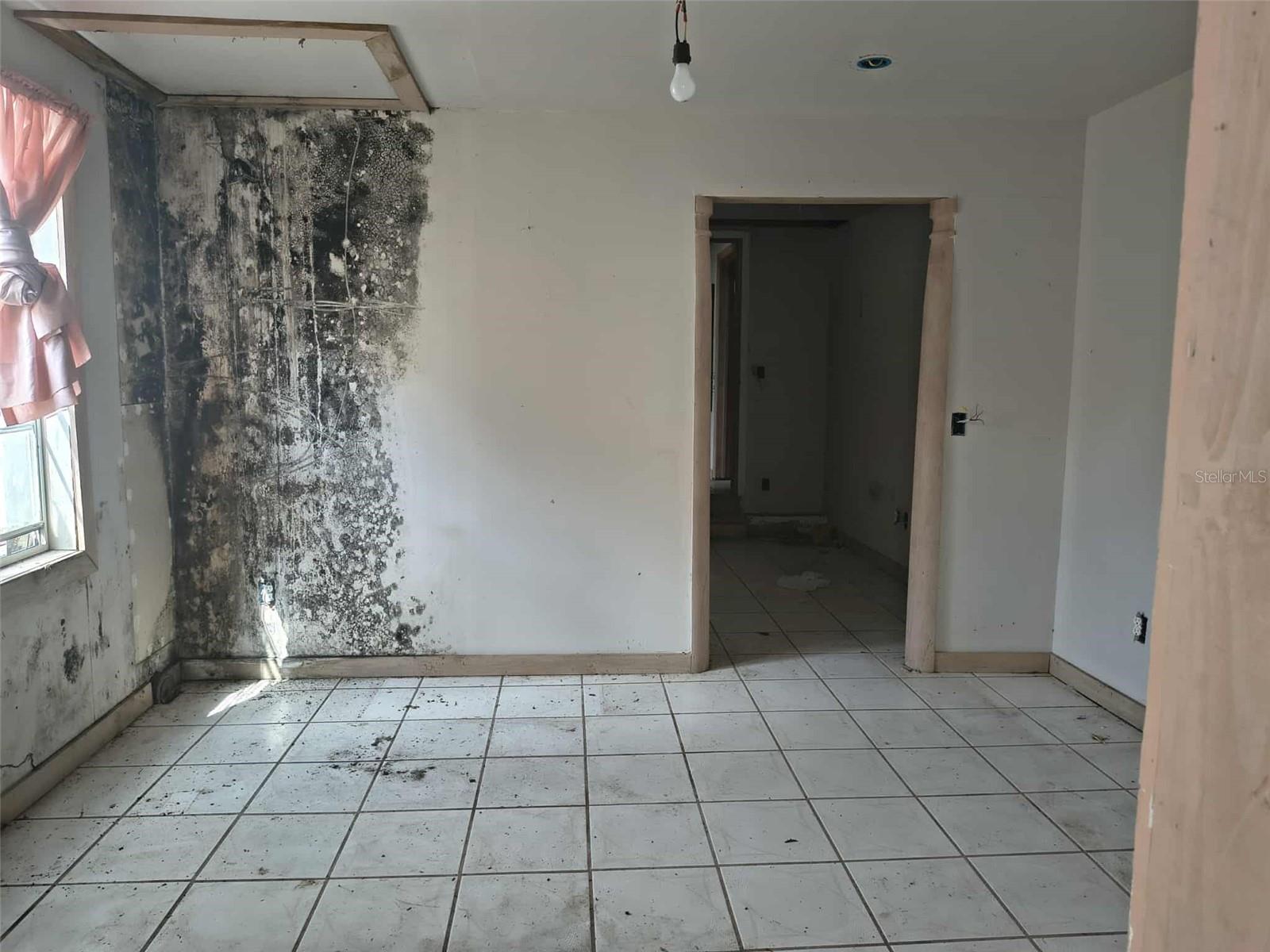 LEONARDS SUB - Residential