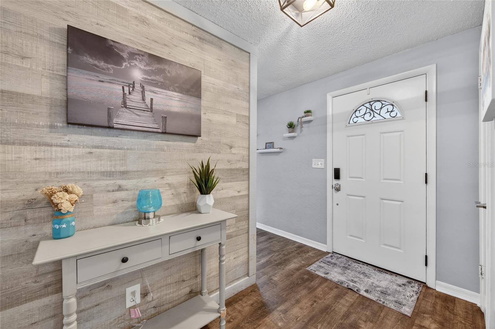 MENDALL HOMESTEAD - Residential