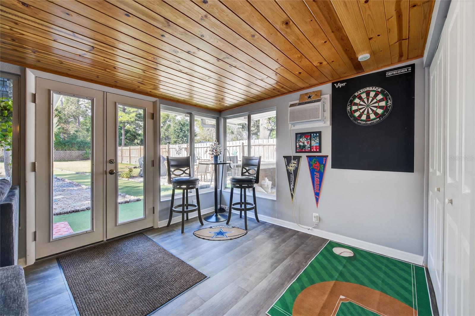 MENDALL HOMESTEAD - Residential