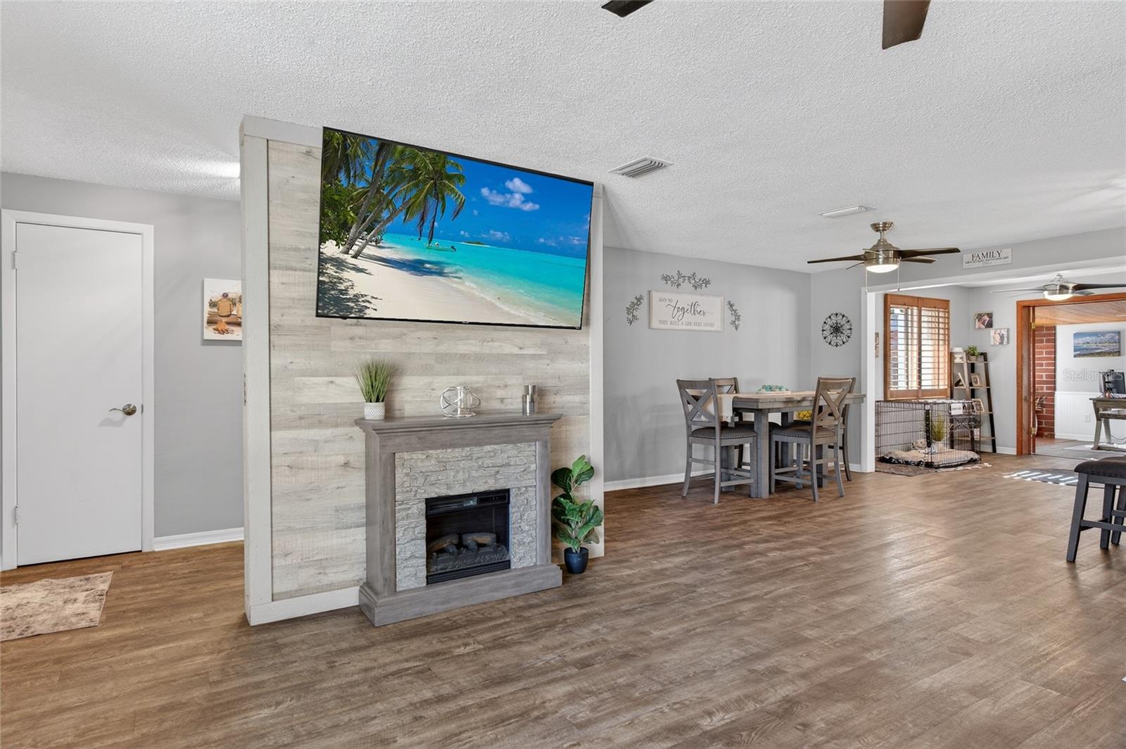 MENDALL HOMESTEAD - Residential