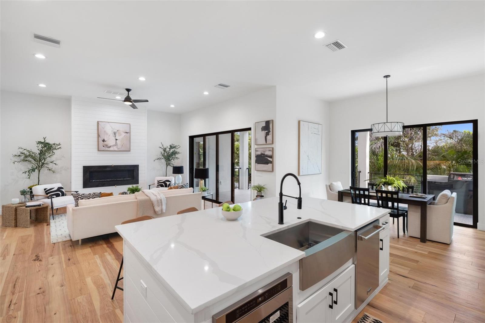 SIESTA REV OF - Residential