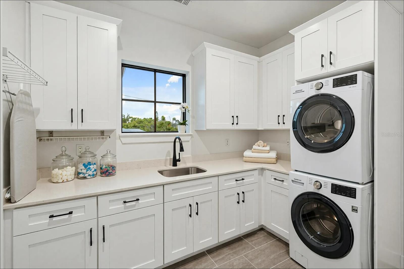 SIESTA REV OF - Residential