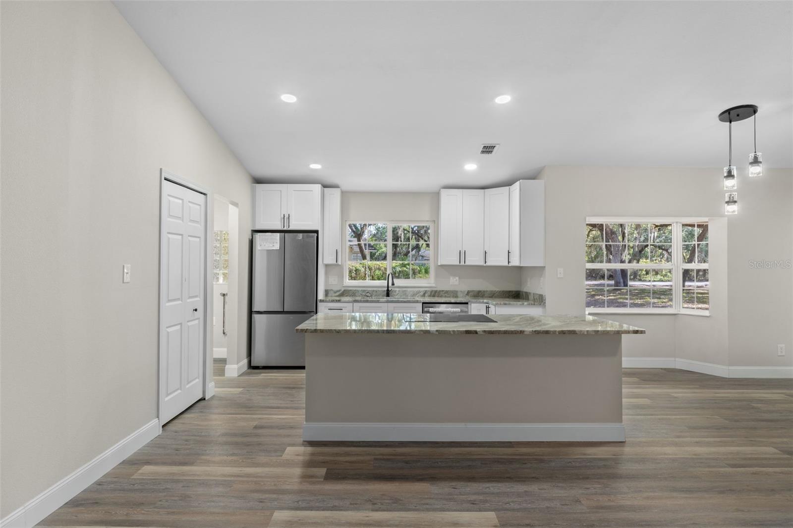 LAKEWOOD - Residential