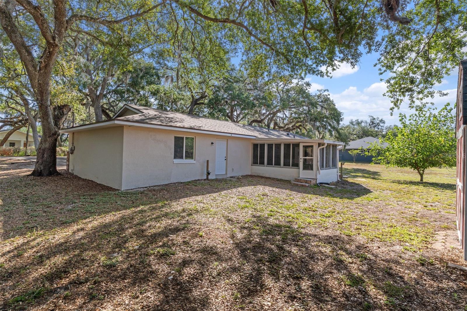 LAKEWOOD - Residential