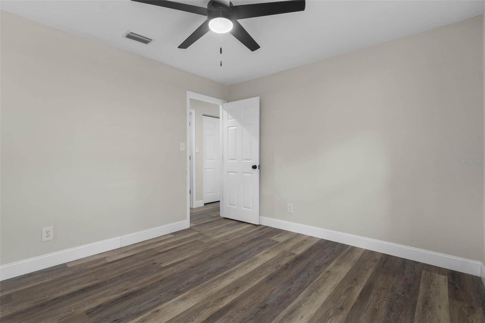 LAKEWOOD - Residential