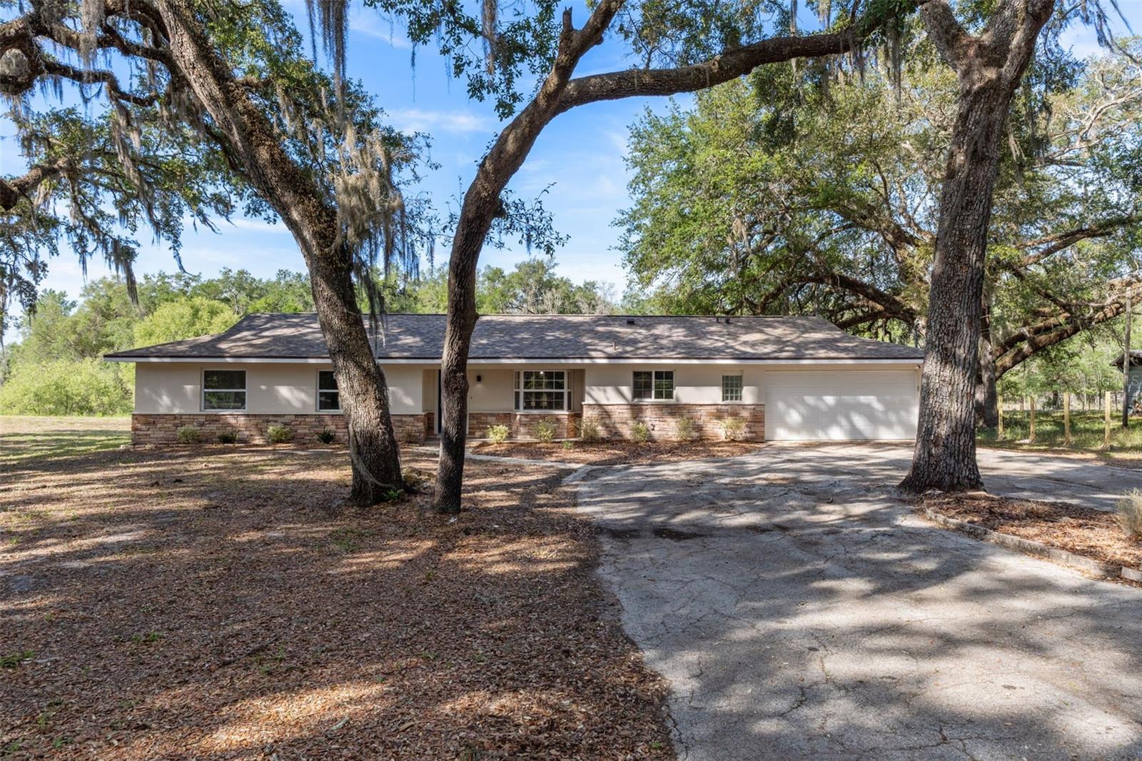 LAKEWOOD - Residential