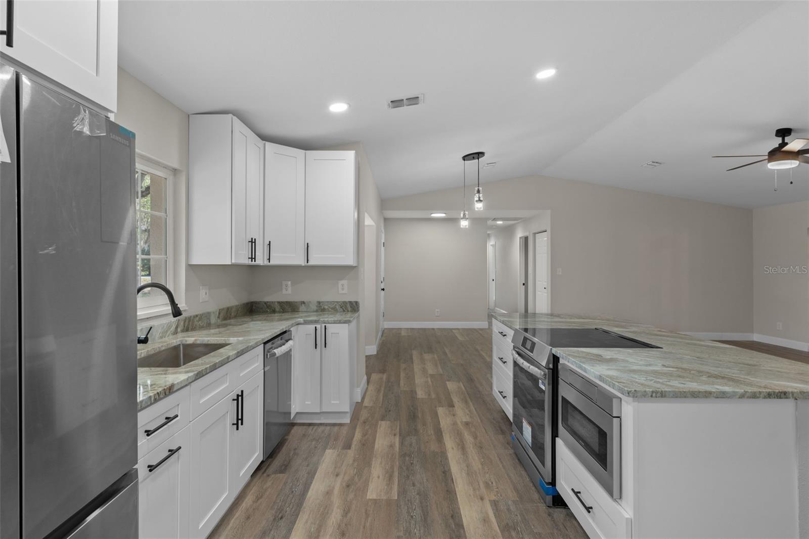 LAKEWOOD - Residential