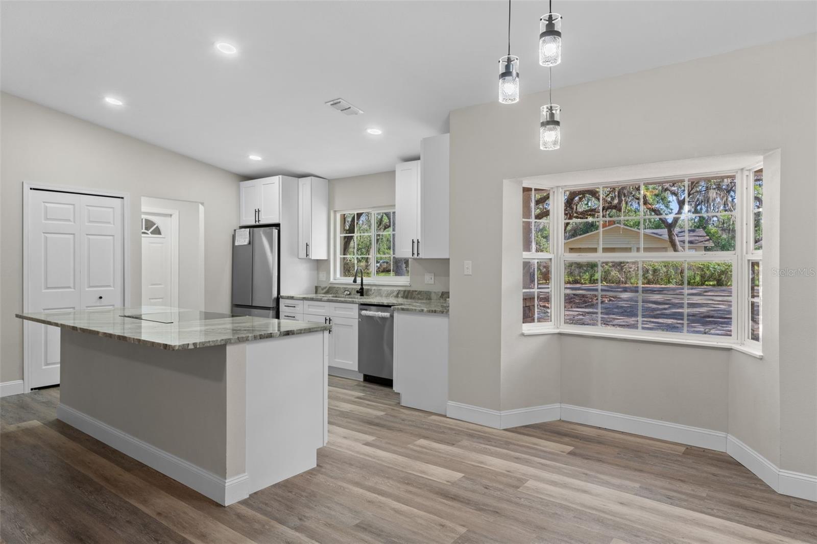 LAKEWOOD - Residential