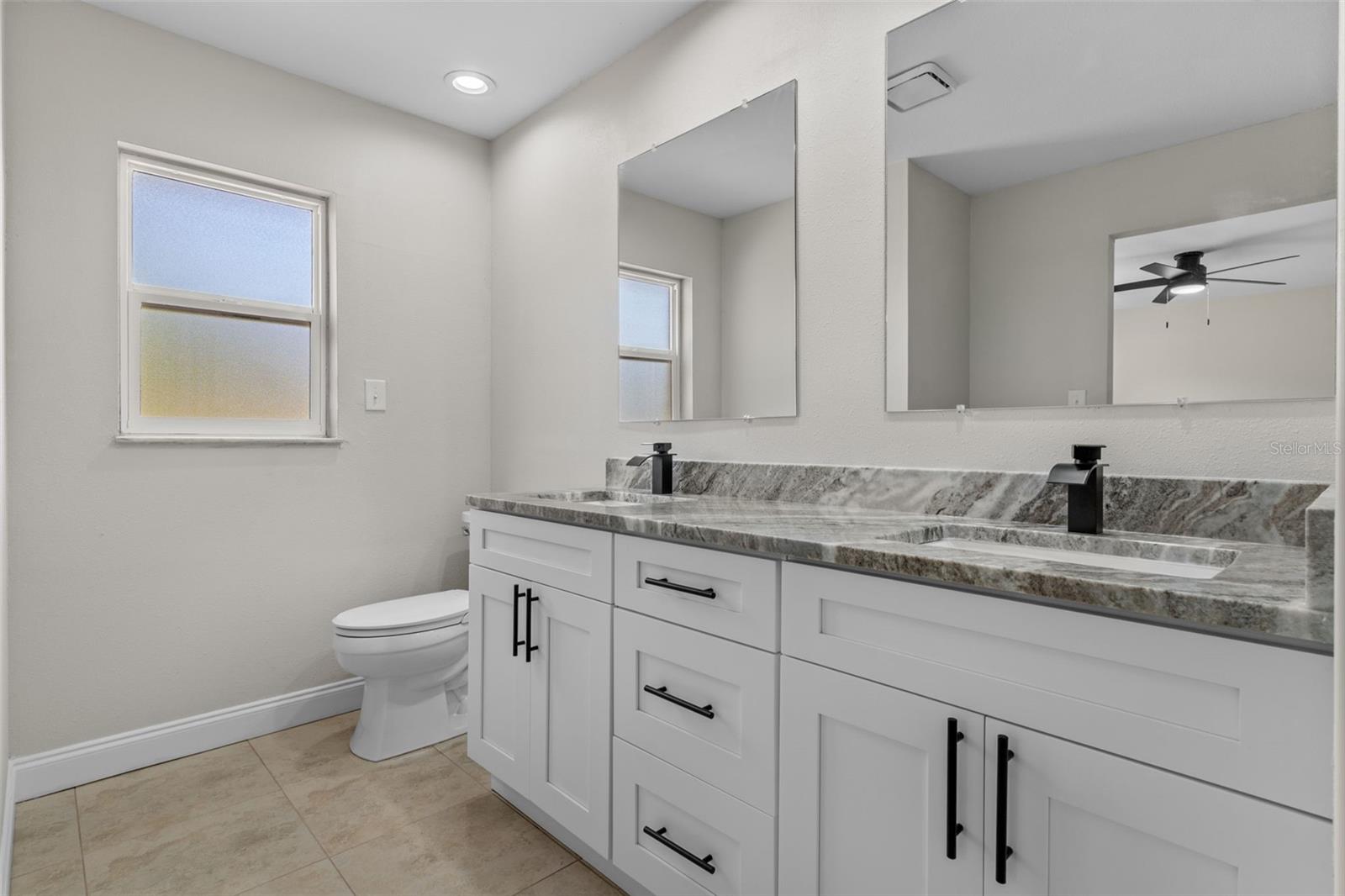 LAKEWOOD - Residential