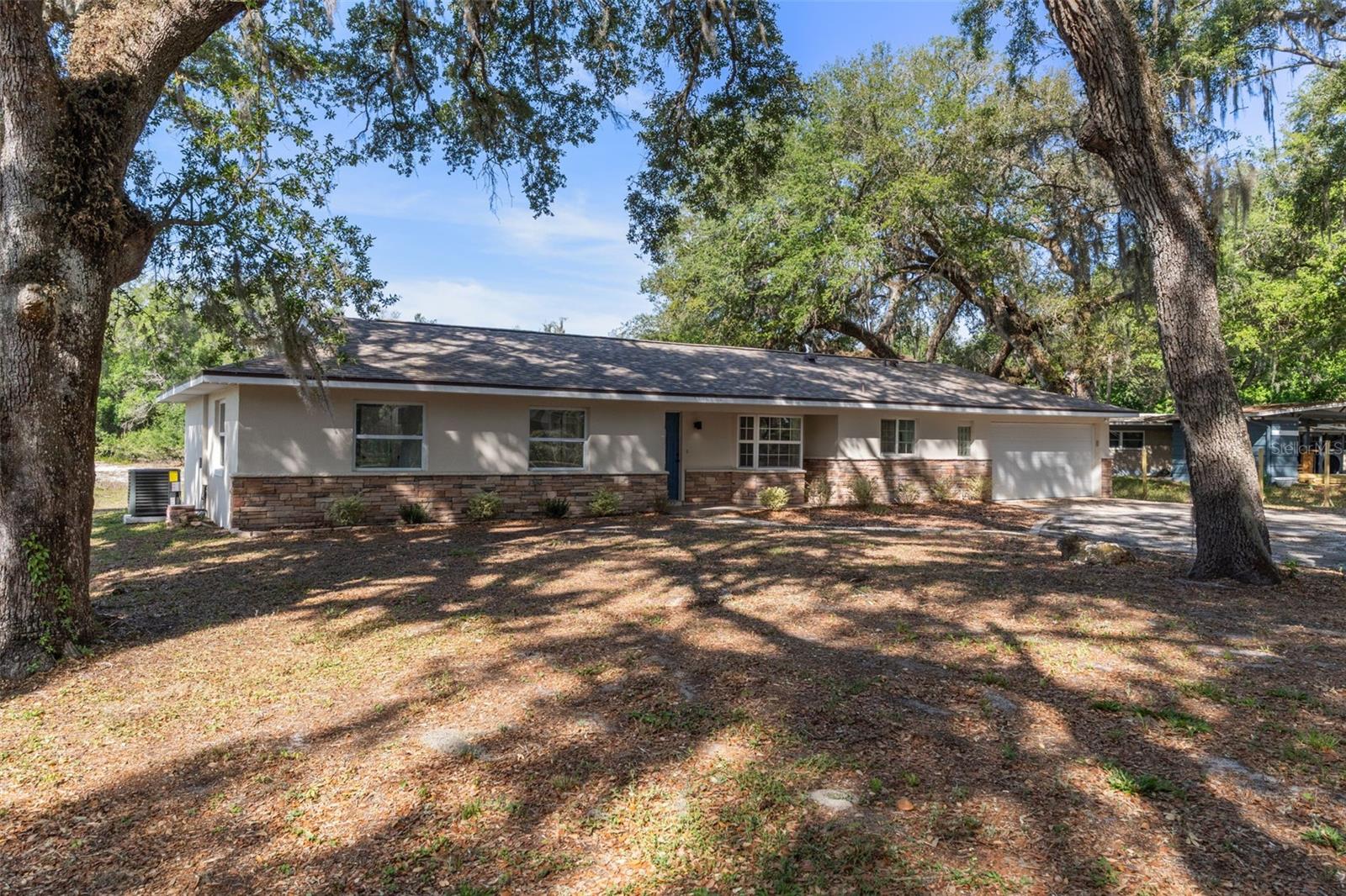 LAKEWOOD - Residential